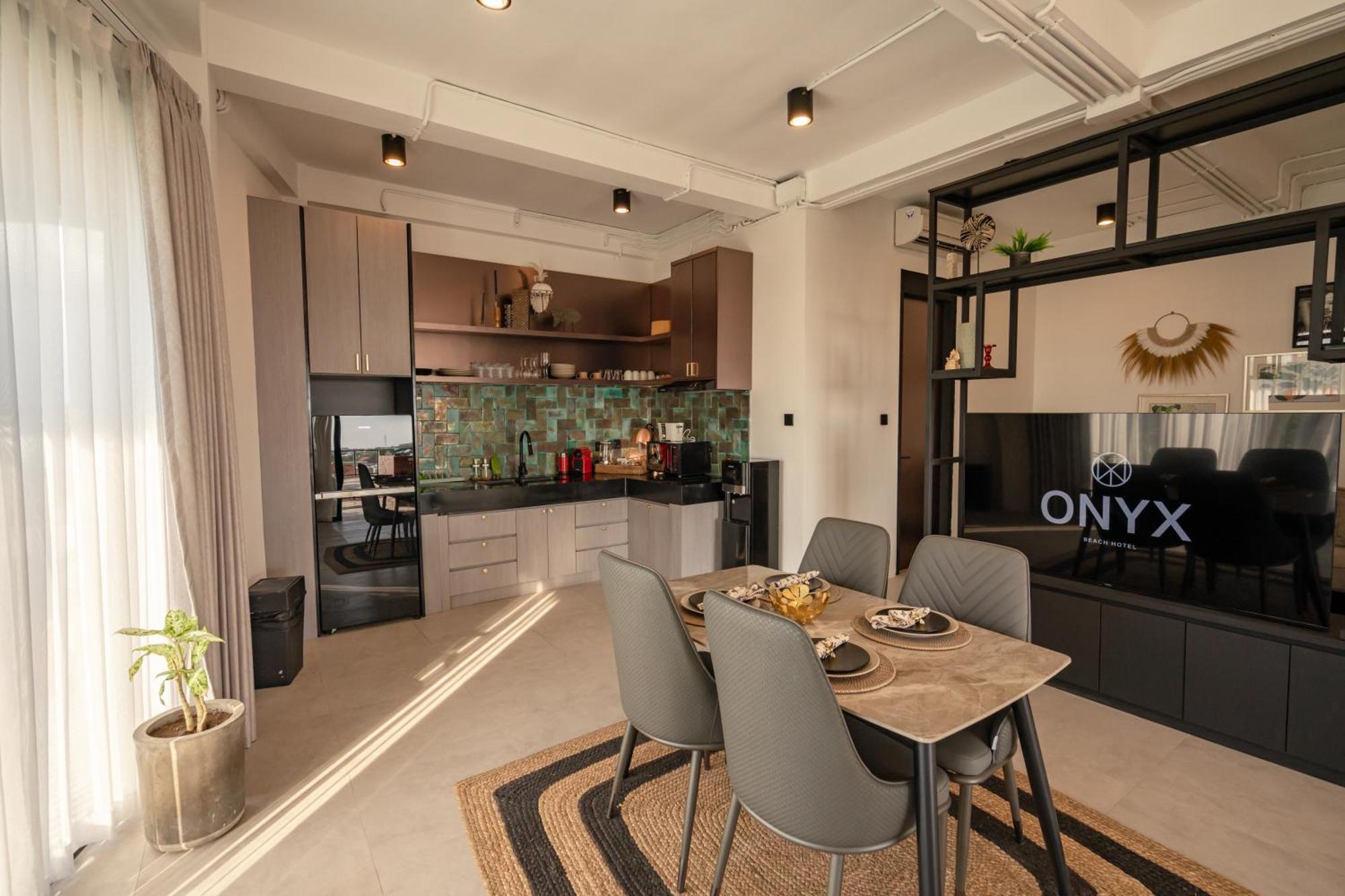 Onyx Beach Hotel Canggu Εξωτερικό φωτογραφία